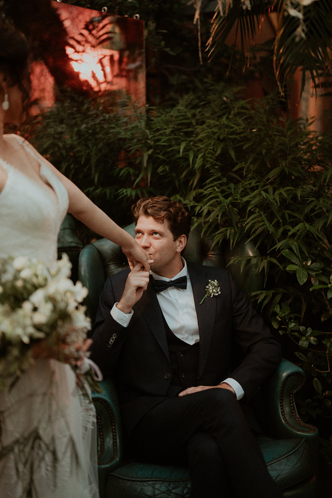 6 Ways of Sneaking Quality Time on Your Wedding Day